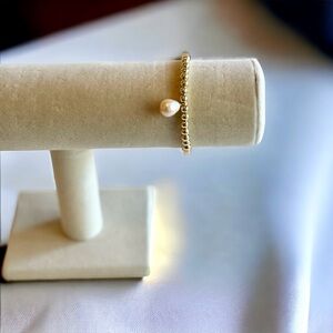 14k Gold-Filled Gold Bracelet with Baroque Pearl Charm